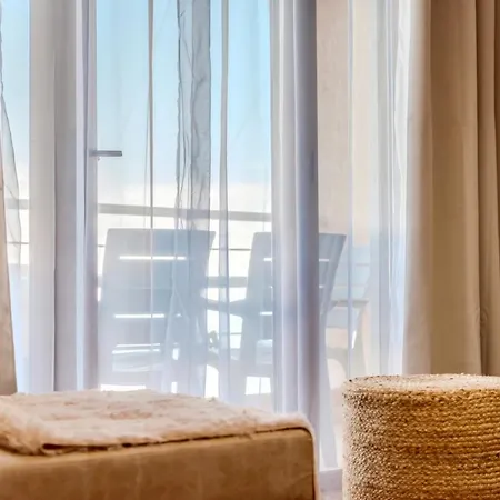 Sophie Waterfront Apartament