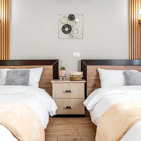 Sophie Waterfront Apartament