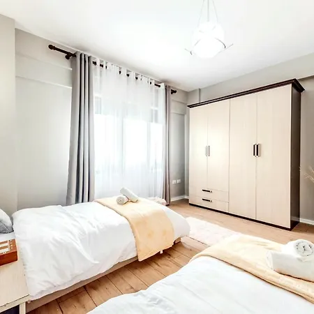 Sophie Waterfront * Δυρράχιο